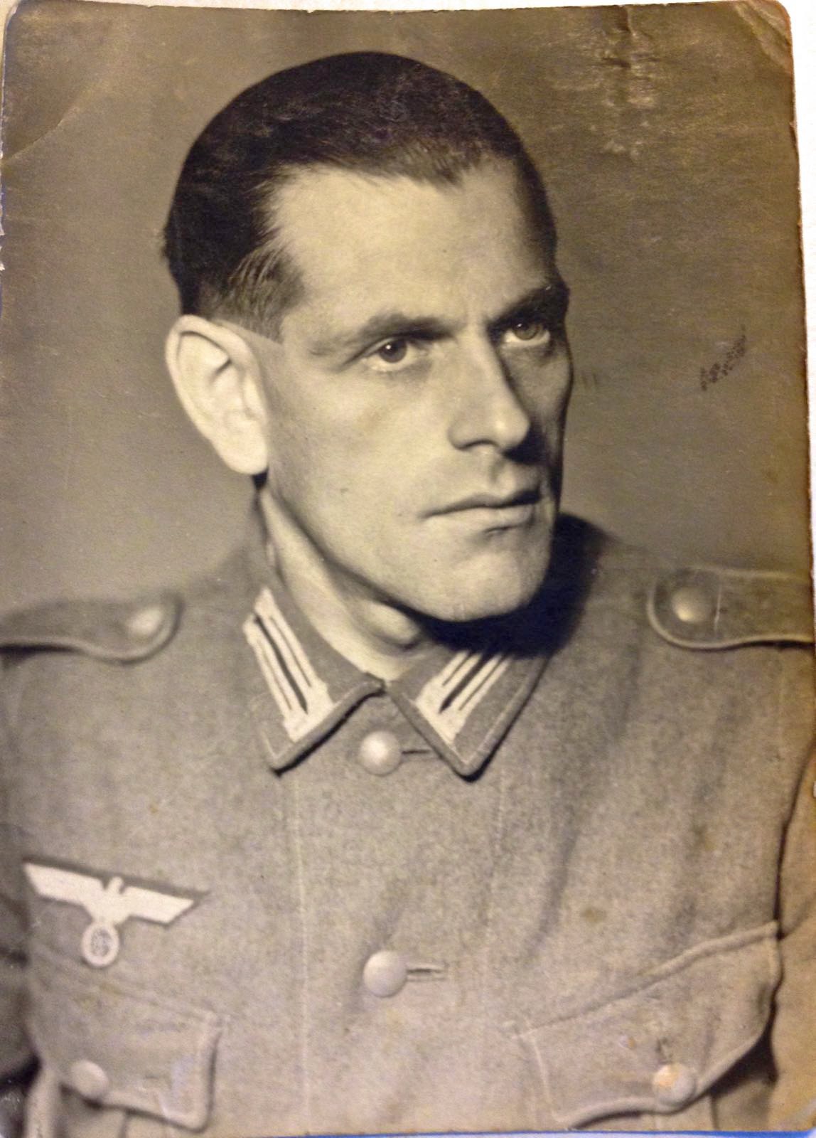 Onkel Hans als Wehrmacht soldaat.