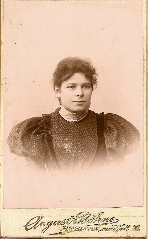 My great-grandmother Gretchen Lehmkuhl-Leeuwarden (1877-1952). Picture taken aroud 1899.