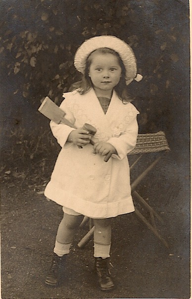 daughter Rose Willig-Leoni (1911-1994).