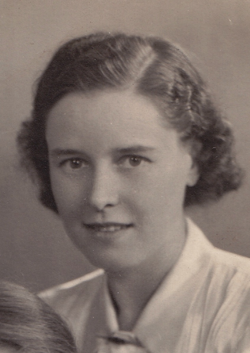 their daughter Rose Willig-Leoni (1911-1994) in the 1930's