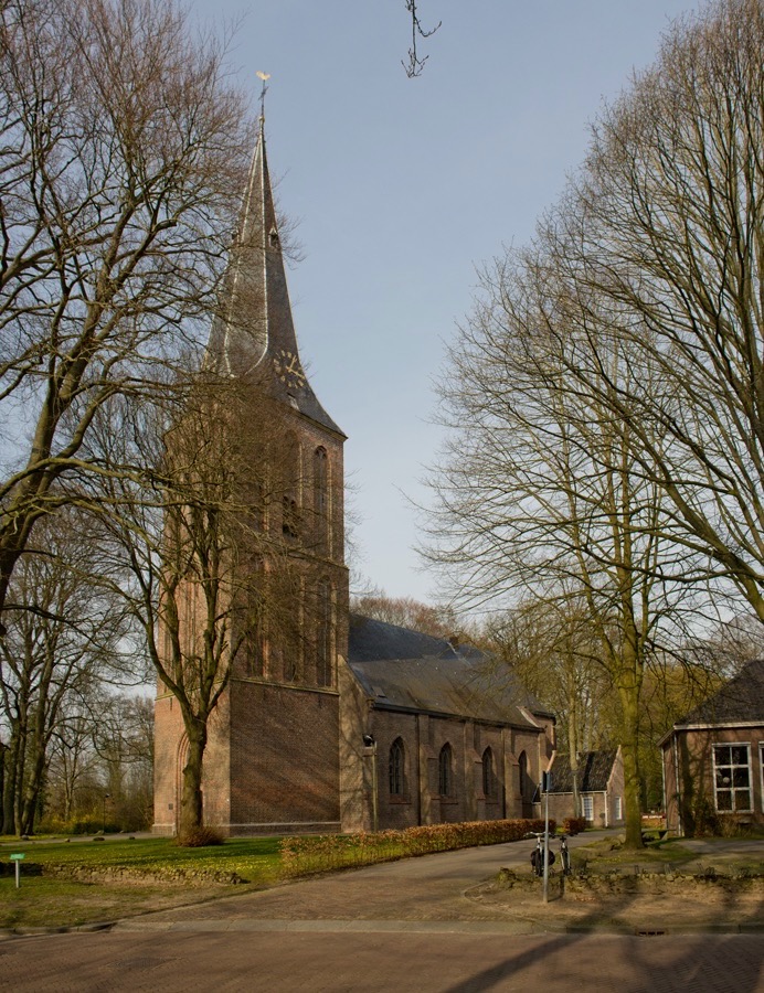 De Hervormde kerk van Sleen, waar H.S. Hugenholtz van 1786-1789 predikant was.