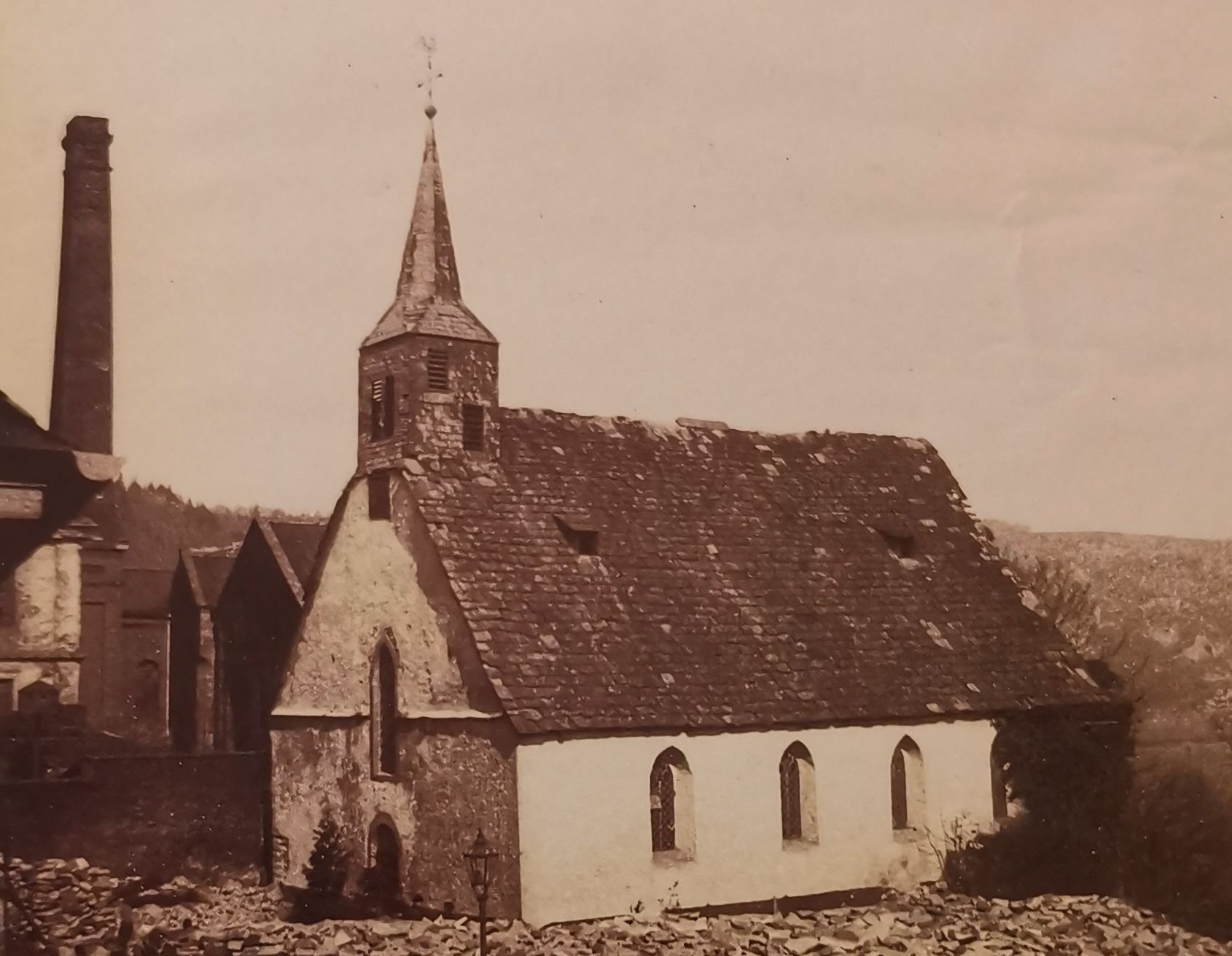 De voormalige Evangelisch-Lutherse kerk van Wetter an der Ruhr. De kerk stamde uit de 13e eeuw en is in 1894 afgebroken, waarna op dezelfde plaats de huidige kerk gebouwd is.