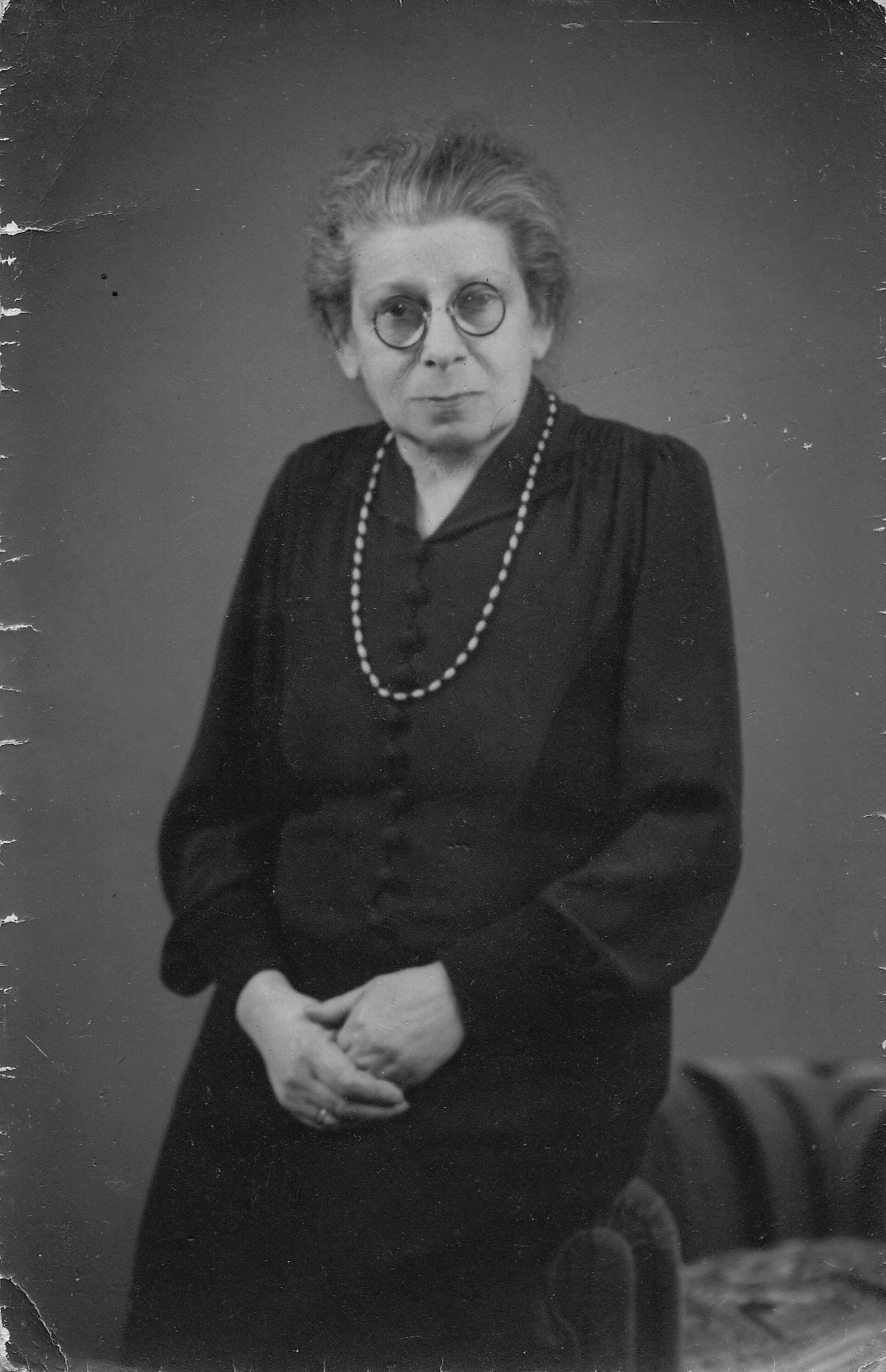 My great-grandmother Gretchen Lehmkuhl-Leeuwarden (1877-1952) in her seventies