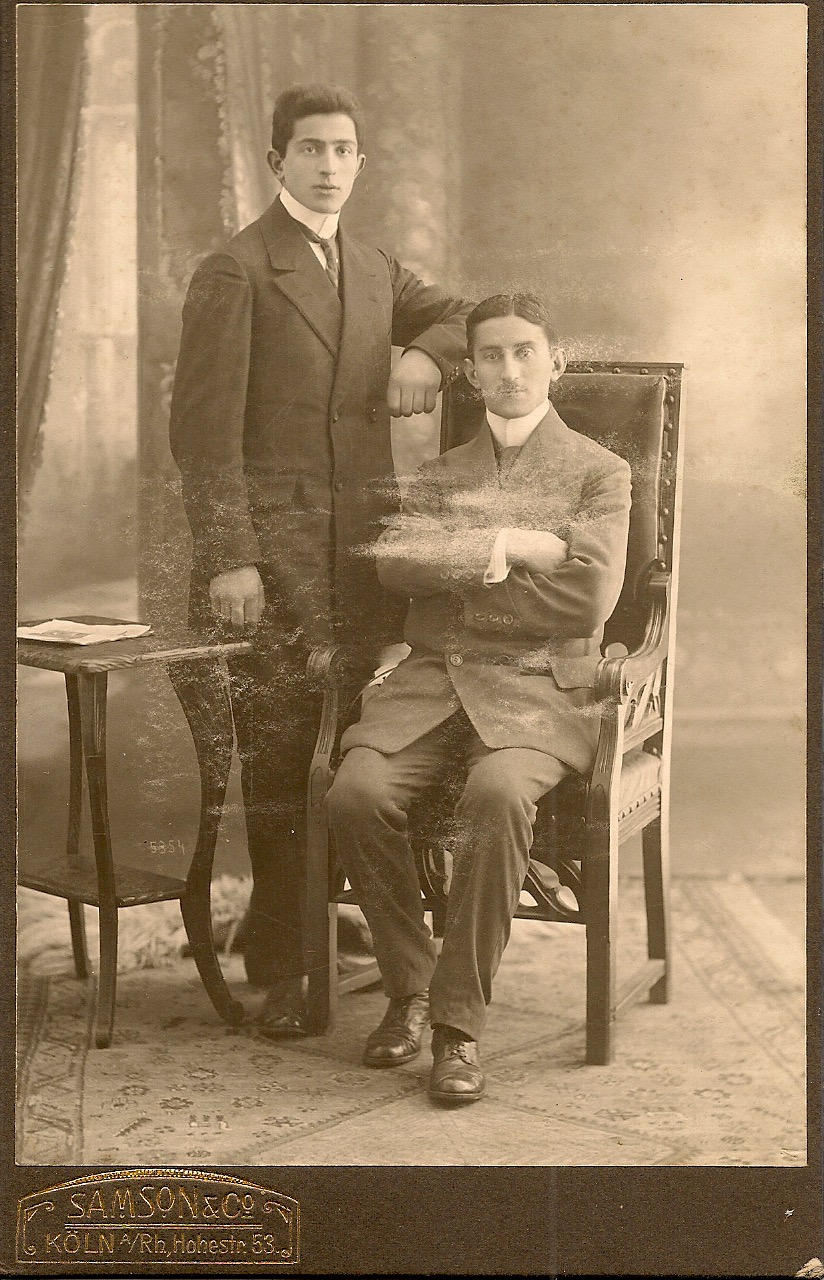 Richard and Dagobert Levy; sons of Moritz Levy en Röschen Levy-Leeuwarden.