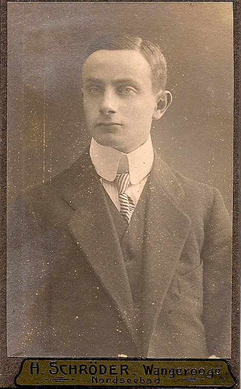 their son Harry Levy (1898-1975), wine merchant and hotel owner.