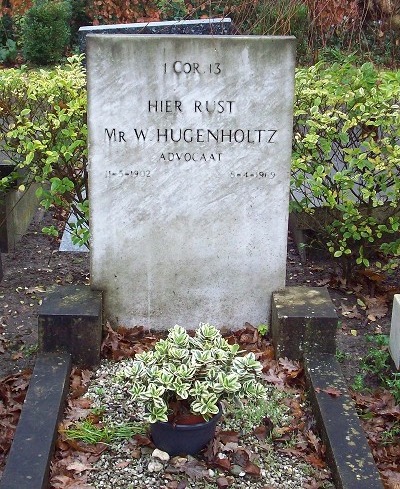 Graf Willem Hugenholtz; waarschijnlijk is het graf inmiddels geruimd.